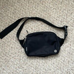 lululemon athletica Everywhere Belt Bag - Black